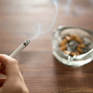 bahaya merokok untuk penderita asam lambung