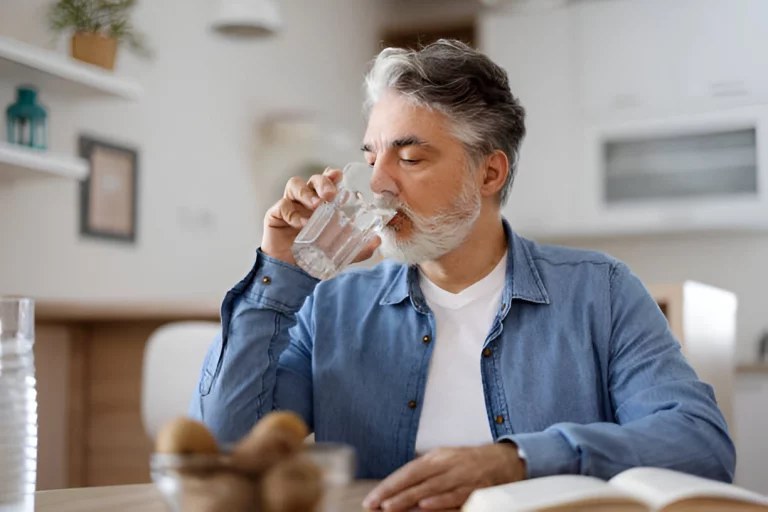 Dampak kurang minum air putih terhadap ginjal
